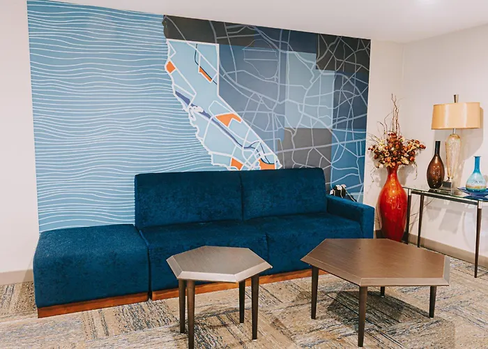 Holiday Inn Express & Suites Santa Clara By Ihg