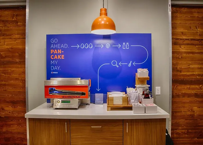Holiday Inn Express Rochester South - Mayo Area By Ihg