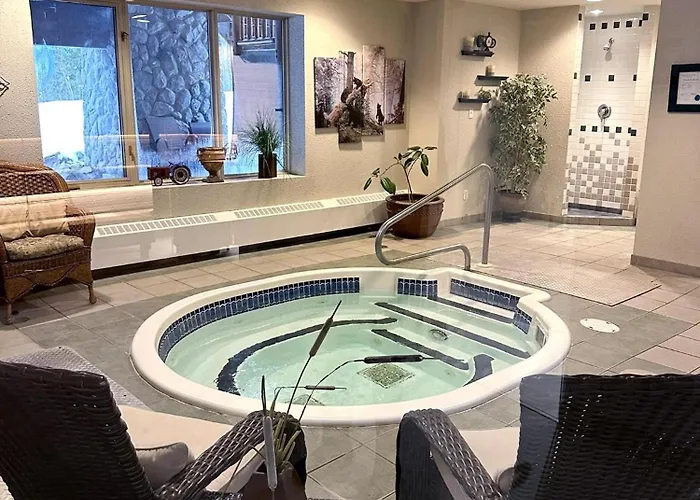 Coast Hillcrest Hotel