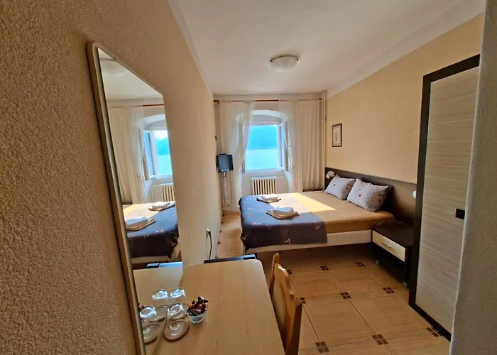 Garni Hotel Pana-Eustahije 253