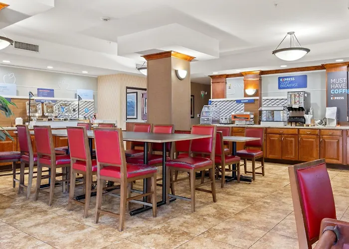Holiday Inn Express & Suites Barstow - Route 66 By Ihg