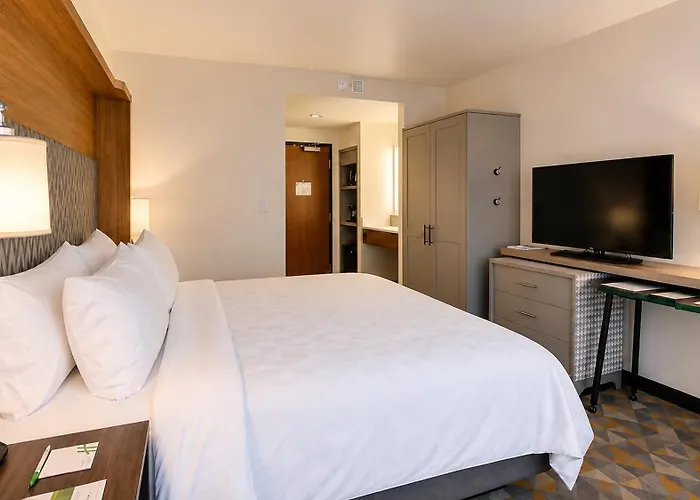 Holiday Inn - Salem By Ihg