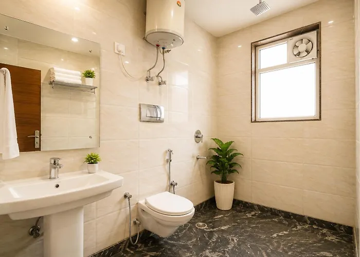Hotel Krishna Deluxe-By Rcg Hotels Near New Delhi Train Station
