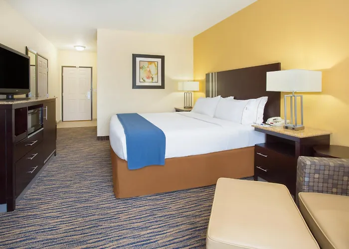 Holiday Inn Express & Suites Denver North - Thornton By Ihg