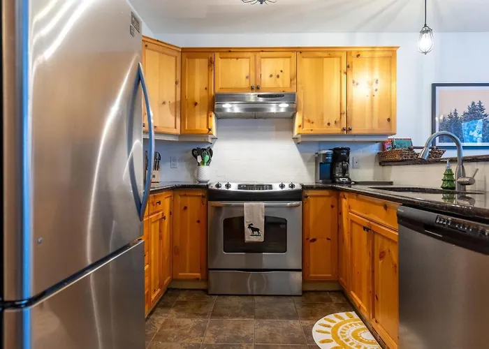 Stone Creek Chalets With Hot Tubs By Fernie Central Reservations