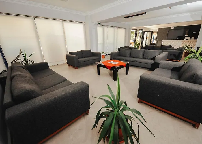 Ozalp Han Hotel