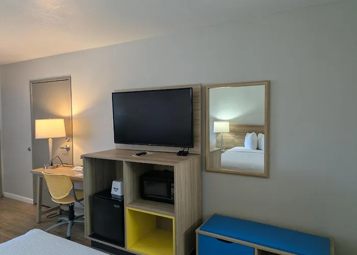 Days Inn By Wyndham Bullhead City