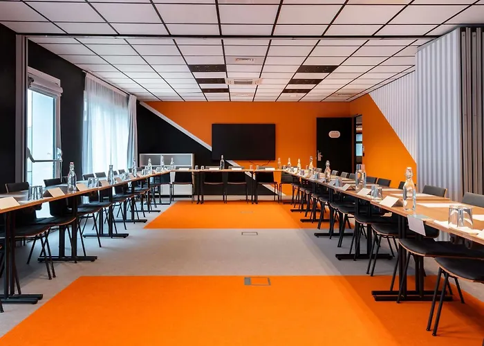 Ibis Styles La Rochelle Centre Les Minimes