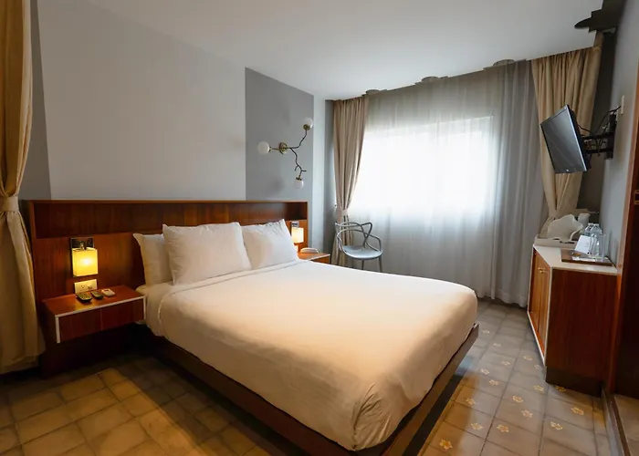 Flor De Mayo Hotel & Restaurant (Adults Only)
