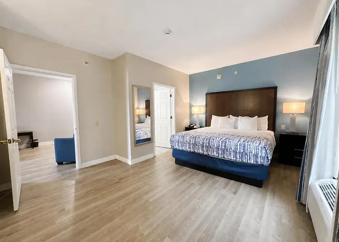 La Quinta By Wyndham Biloxi
