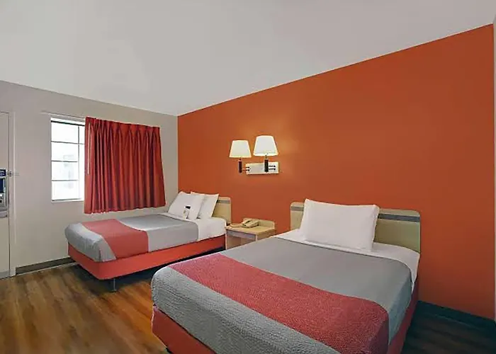 Super 8 By Wyndham Livermore