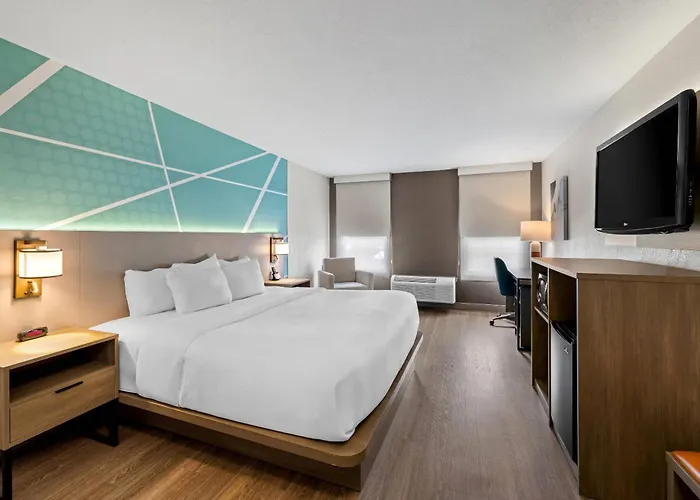 Comfort Inn & Suites And Conference Center