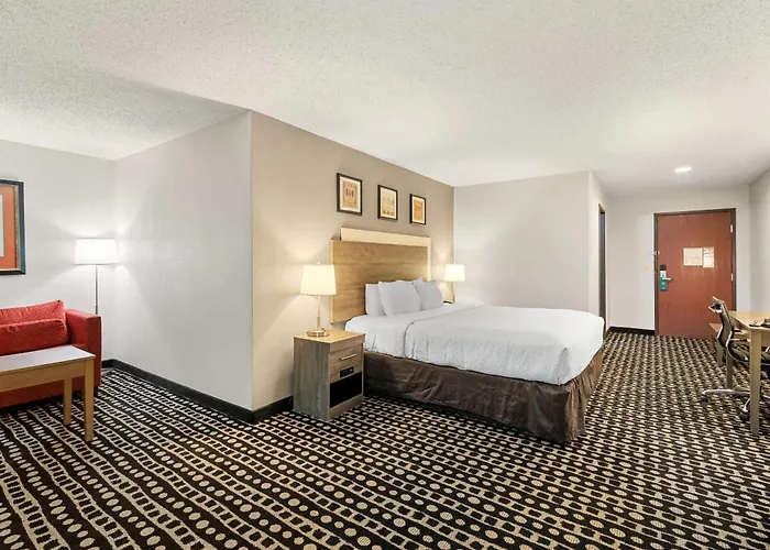 Quality Suites Stratford