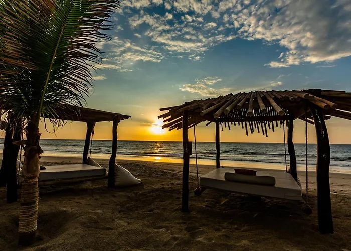 Las Cabanas De Antica