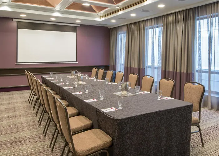Crowne Plaza Kitchener-Waterloo By Ihg