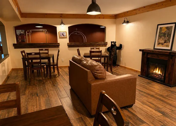Estes Mountain Inn