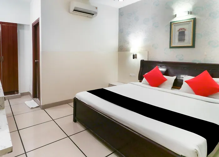 Oyo Hotel Gian Residency