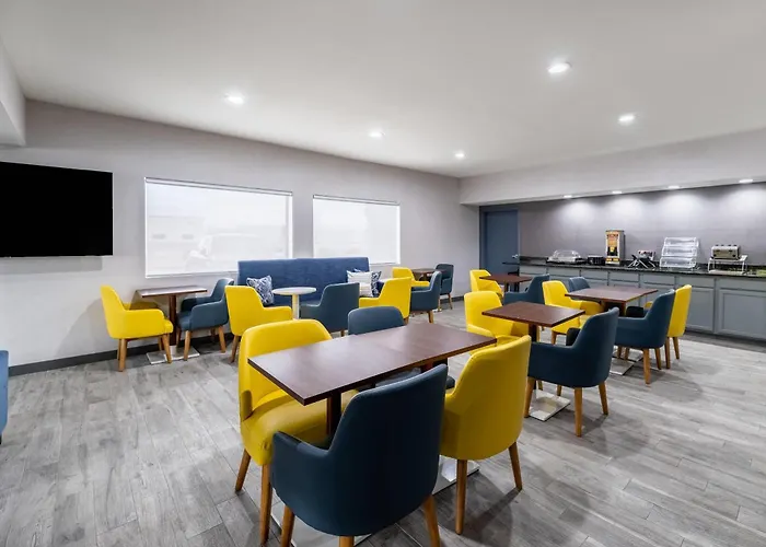 Quality Inn & Suites Artesia