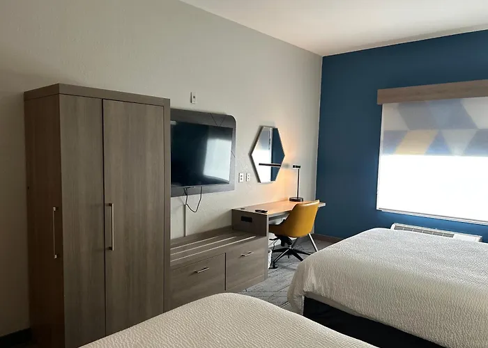 Holiday Inn Express & Suites Murphy By Ihg