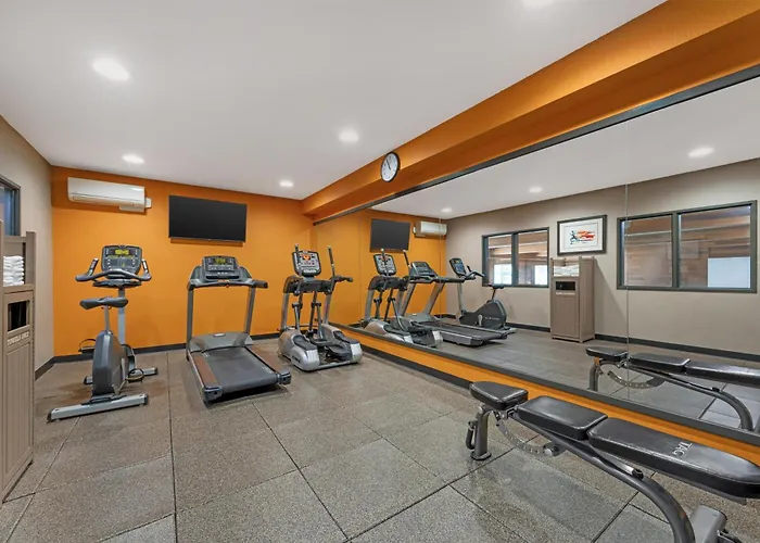 Best Western Cascade Inn & Suites