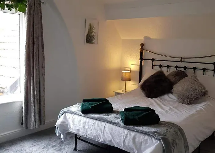 Teelan Hotel And Restaurant