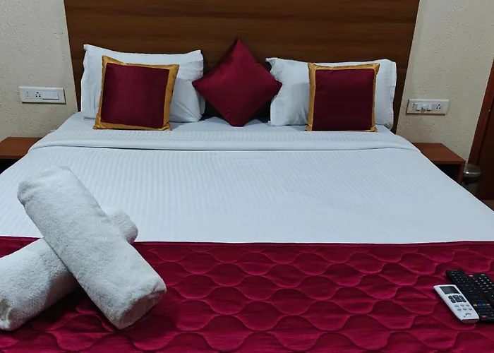 Gsilver Ss Hotels - Business Class Rooms Near Tirupur Railway Station & Kadharpet