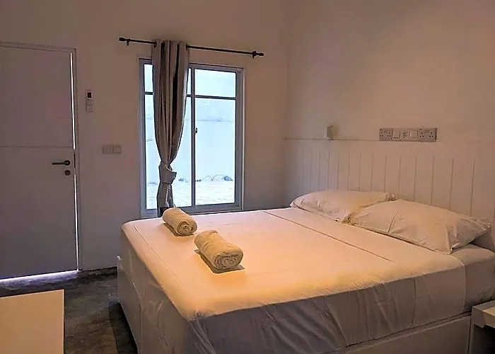 Avi Guesthouse