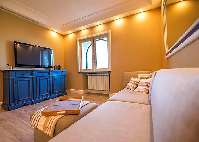 Le Fratte Luxury Home