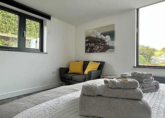Uno St Ives