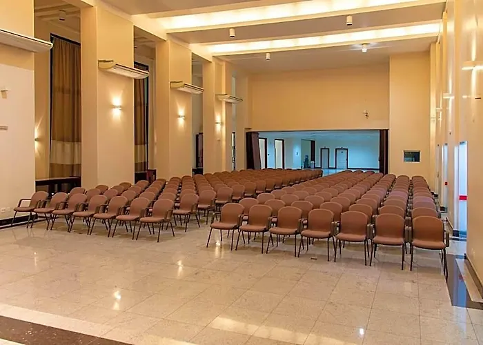 Hotel Gloria Resort & Convention