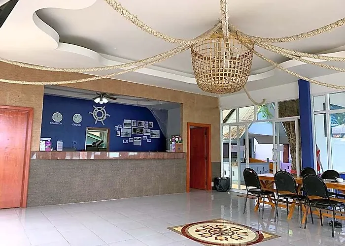 Phi Phi Donchukit Resort