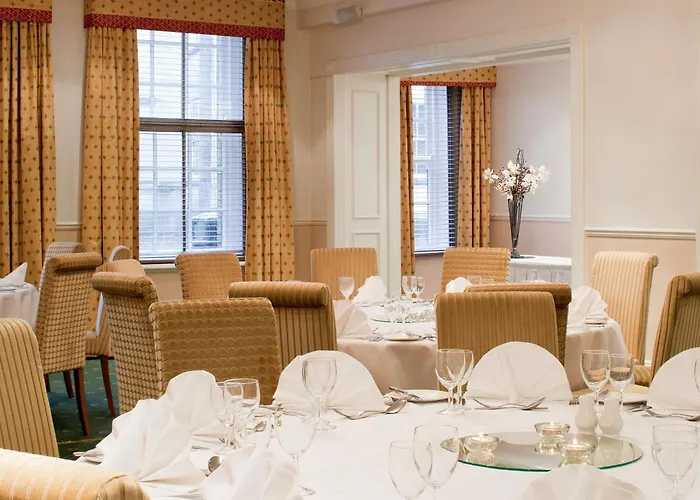 Mercure Salisbury White Hart Hotel & Apartments