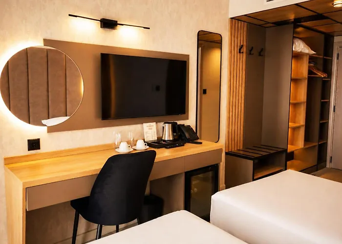 Hotel Luxor