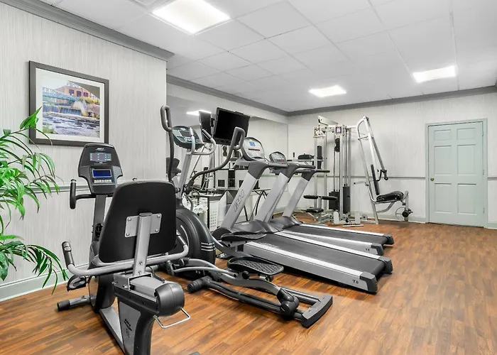 Quality Inn & Suites Greenville - Haywood Mall