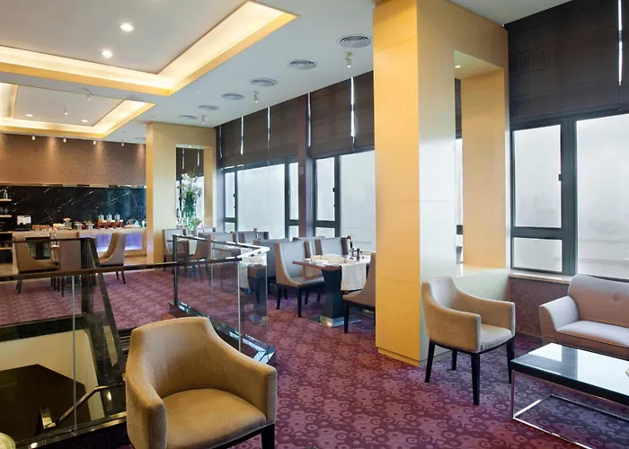 Holiday Inn Wuhan Riverside By Ihg