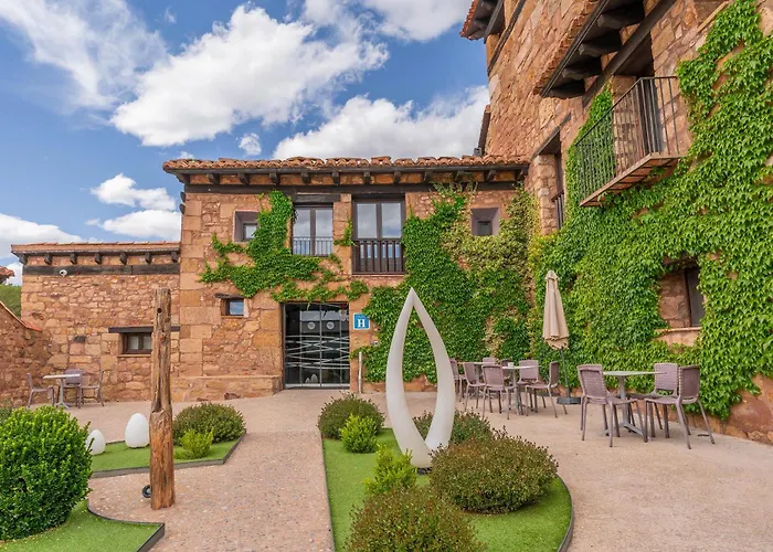 Hotel Restaurante Masia La Torre