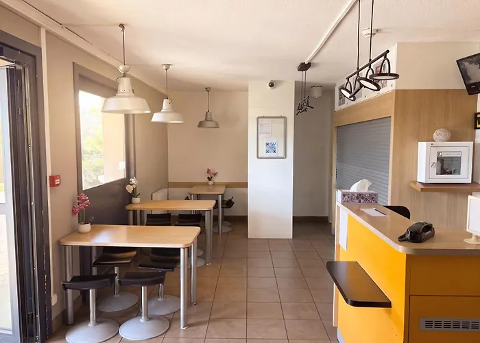 Unisotel Montauban EX F1