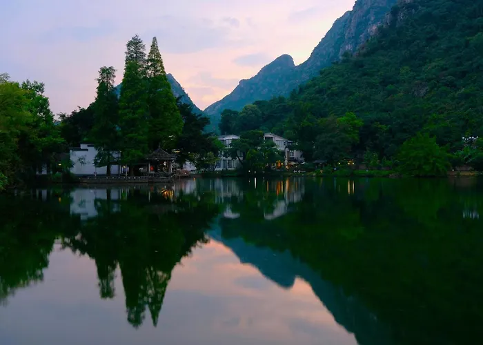 Guilin Heshe Lakeside Resort