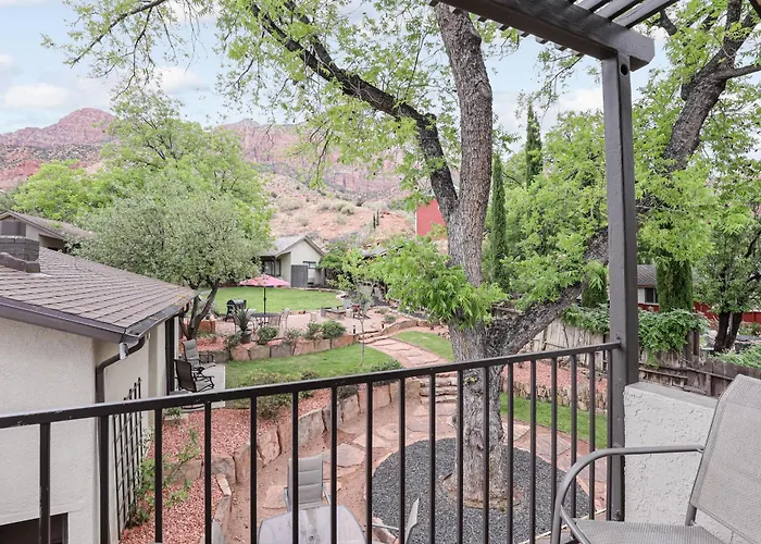 Red Rock Inn Cottages