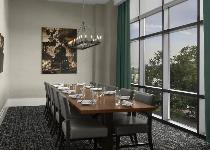 Embassy Suites By Hilton Wilmington Riverfront
