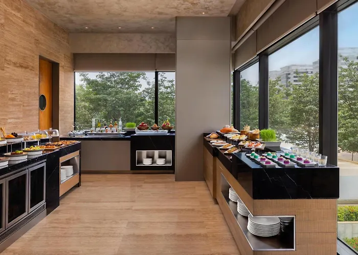 The Den Bengaluru, Lxr Hotels & Resorts