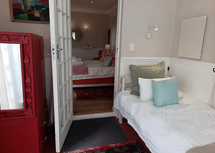 Eastbury Cottage