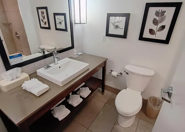 Country Inn & Suites By Radisson, Lawrence, Ks
