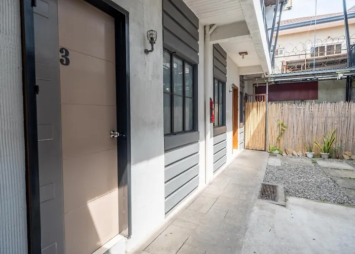 Reddoorz Plus @ Casa Lucia Sindalan San Fernando City Pampanga