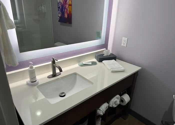 La Quinta By Wyndham Altoona Des Moines