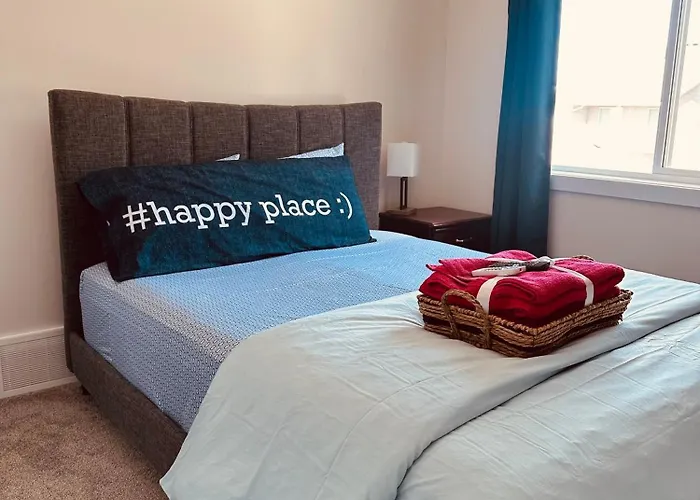 Private Guest Space & Lounge Near Jasper