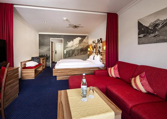 Alm- & Wellnesshotel Alpenhof