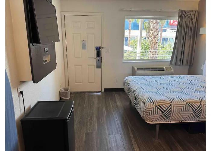 Motel 6-Las Vegas, NV - Tropicana