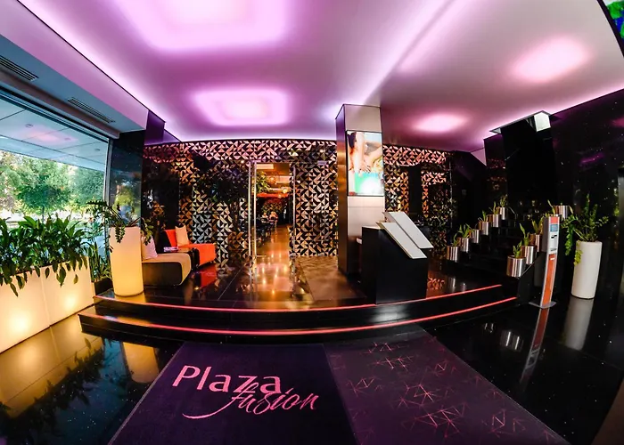 Plaza V Hotel