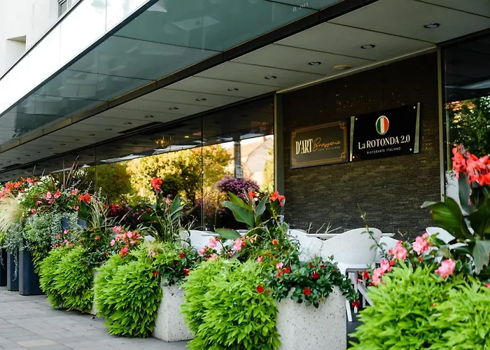 Plaza V Executive Hotel